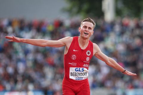 Topatleet deelt heftig nieuws na knappe overwinning: 'Zij kan op ieder moment overlijden'