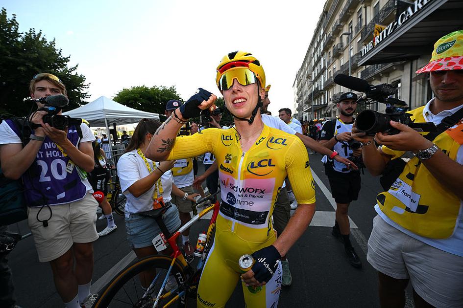 LIVE Tour de France Femmes | Komt Lorena Wiebes de lastige bergen over voor wéér een zege?