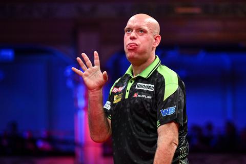 Topdarter Michael van Gerwen (37) moet knop omzetten: 'We hebben elkaar goed de waarheid verteld'