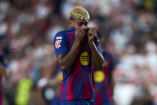 Felbekritiseerd toptalent Lamine Yamal krijgt advies uit onverwachte hoek: 'Dat is niet altijd makkelijk'