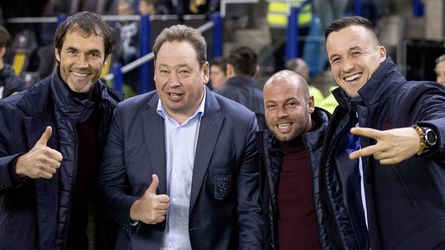 Vitesse-legende geschokt door bijzondere situatie: 'Dit had ik nooit meer verwacht'