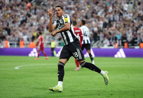 'Alle hens aan dek' bij Ajax tijdens laatste uren transfermarkt: spits van Newcastle United nog aangeboden