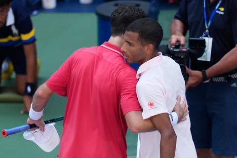 Sensatie op US Open: als derde geplaatste toptennisser uitgeschakeld na inzinking