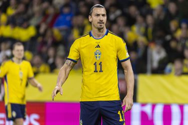 Jarige Zlatan Ibrahimovic trakteert zichzelf op bijzonder snelle en peperdure aankoop