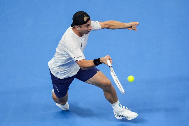 Tallon Griekspoor volgt voorbeeld Botic van de Zandschulp, Nederlandse tennissers zien bui al hangen