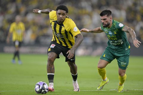 Steven Bergwijn laat zich vlak voor belangrijke beslissing van Ronald Koeman zien met belangrijke actie