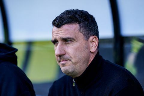 Horrorstart AZ in Conference League zorgt voor woede en razernij: 'Rode kaart was sleutelmoment'