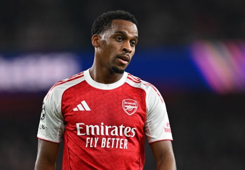 'Complete' Jurriën Timber onmisbaar voor Arsenal, club wil contract van Oranje-international verlengen