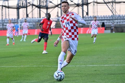 PSV’er Ivan Perisic beleeft horroravond in Nations League bij zwaarste nederlaag ooit voor Kroatië