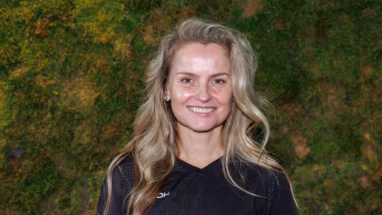 Ex-tophockeyster Fatima Moreira de Melo (47) onthult hoe ze spelers strikt: 'Dat werkt heel goed'