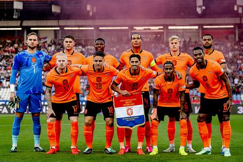 Enorm salarisverschil bij Oranje levert bizarre vergelijking op tussen twee internationals