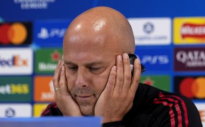 Arne Slot heeft bij Liverpool last van 'ontzettend pijnlijke' situatie: 'Dat heeft diepe sporen nagelaten'