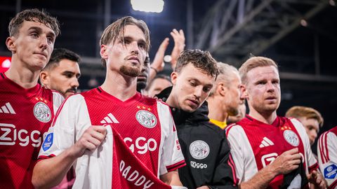 Gevallen topclub Ajax flink gefileerd: 'Grappig dat clubs nog steeds zoveel respect hebben'