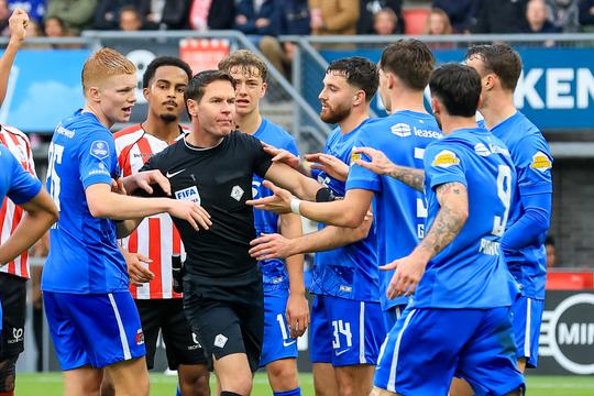 Veelbesproken Wouter Goes bekritiseerd na incident met Danny Makkelie: 'Ik hoop dat hij dat gaat beseffen'