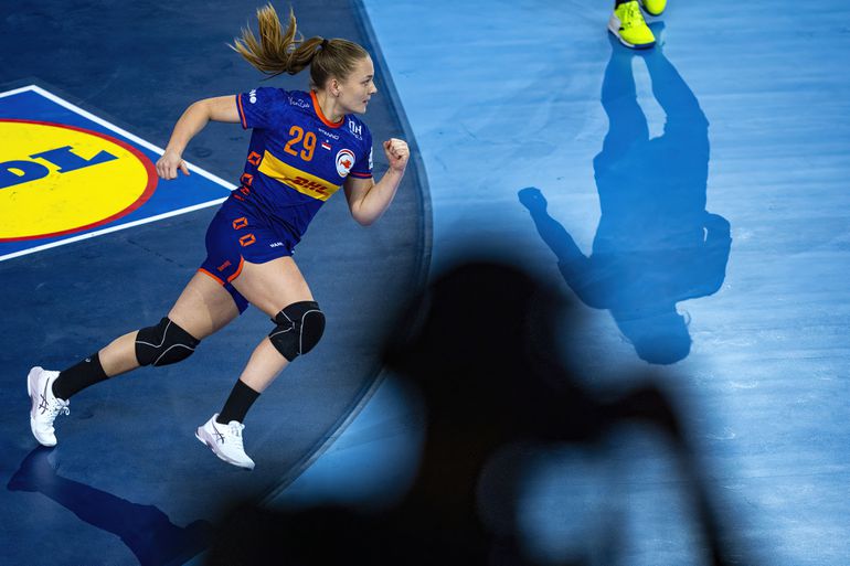 Historisch avondje vol records voor reserves van Oranje op het EK handbal