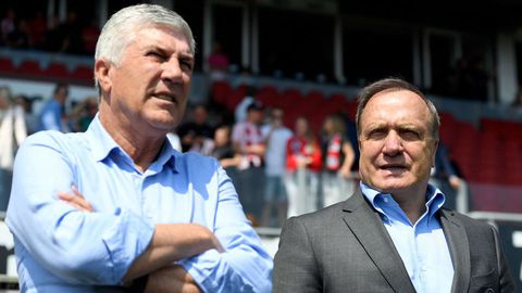 Trouwe assistent van Dick Advocaat zette 78-jarige coach op zijn plek: 'Dat moet je me nooit meer flikken'