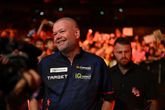 Raymond van Barneveld moet het op het WK darts anders aanpakken. ©PDC