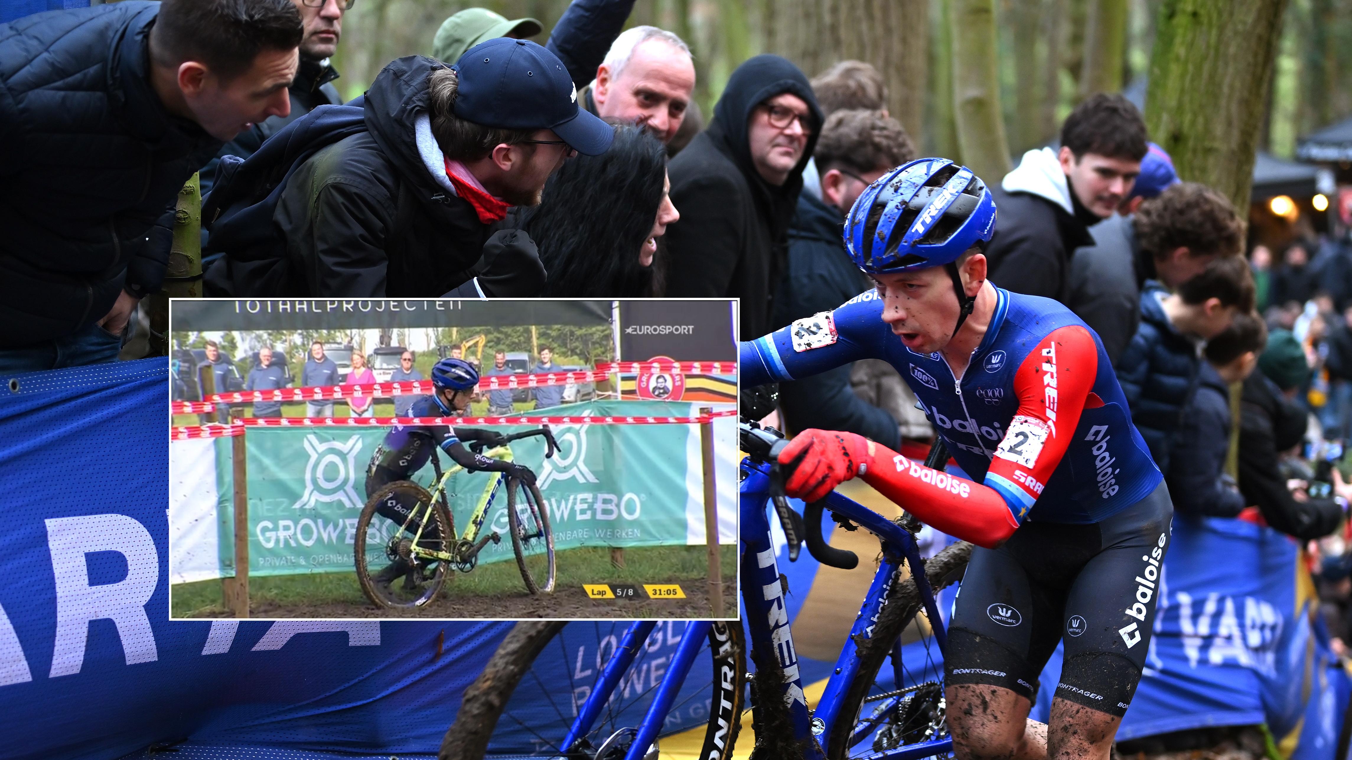 Lars van der Haar zet zijn arm tijdens veldrit achteloos in de kom ...