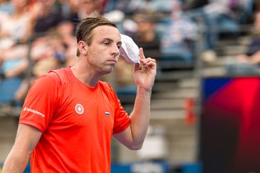 Nederlandse tennissers beginnen seizoen met pak slaag: Tallon Griekspoor na bewogen periode geklopt door angstgegner