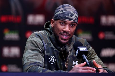 Anthony Joshua laat voor het eerst van zich horen na tragisch ongeluk: 'Mijn broers bewaker'