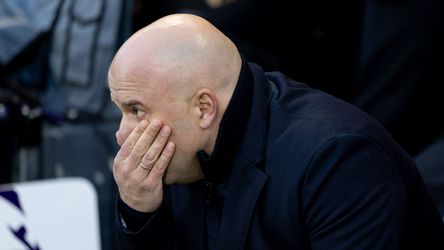 Arne Slot loopt continu tegen hetzelfde probleem aan bij Liverpool: 'Ik maak dit al maanden mee!'