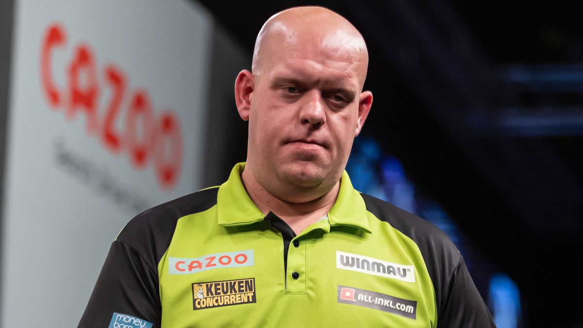 'Ik laat mezelf in de steek': Michael van Gerwen grijpt naast The Masters, primeur voor Stephen Bunting