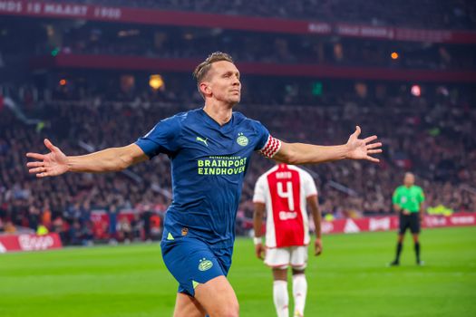 Ronald Koeman weet het zeker: 'Luuk de Jong gaat niet mee naar het EK'