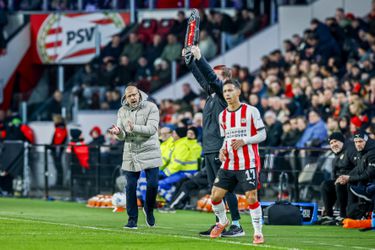 Peter Bosz is niet van plan het rustig aan te doen bij PSV: 'Hoe minder wedstrijden, hoe meer we gaan trainen'