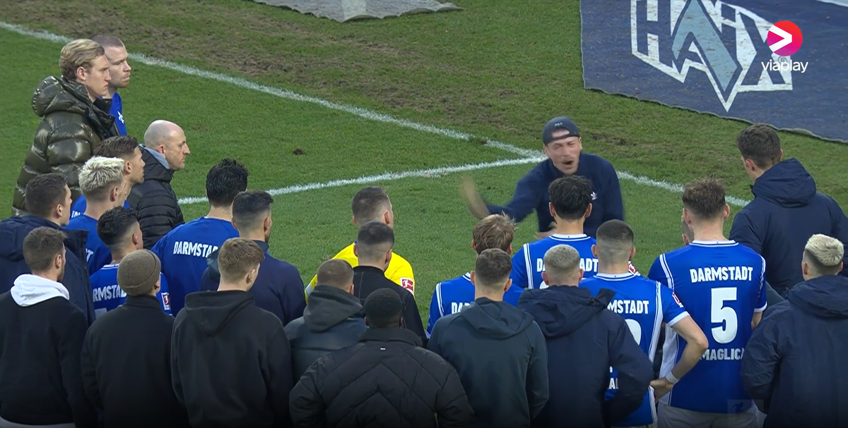 Wat een razernij: Darmstadt-fan schreeuwt spelers woedend toe na gigantisch verlies