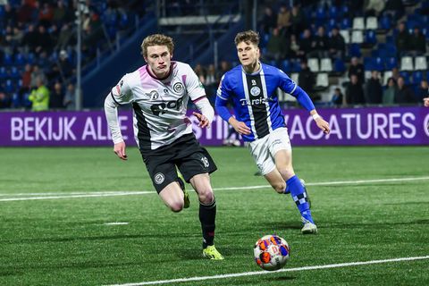 FC Groningen spoelt bekerdomper weg dankzij enorme blunder, Cambuur onderuit bij Jong PSV