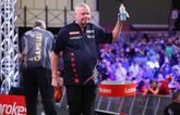 Dartslegende Raymond van Barneveld 'doet pijn aan de ogen': 'Zie hem liever stoppen'