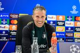 Robin van Persie weet oorzaak van blessuregolf Feyenoord: 'Ik kan dat aardig beoordelen met mijn ervaring'