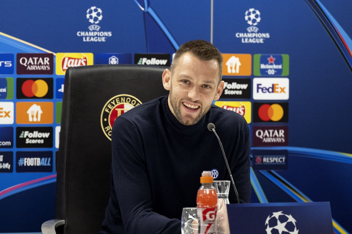 Stefan de Vrij grapt over terugkeer naar Feyenoord: 'Weet niet eens of ik in Nederland kan wonen...'