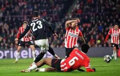 PSV-verdediging wordt afgemaakt na geschutter bij goals Arsenal: 'Het was Comedy Capers'