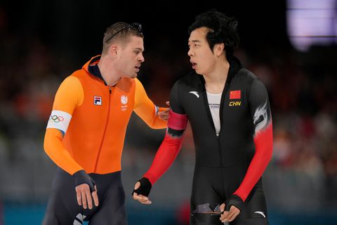 Joep Wennemars ontloopt beruchte Chinese schaatser op WK sprint