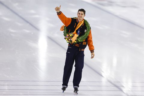 'Papa' Jenning de Boo voor de bus gegooid: 'Jij bent zo'n gruwelijke stoker'