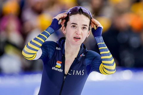 Nederlands schaatstalent (23) emotioneel na moeilijke voorbereiding op NK allround: 'Dit is wat hij had gewild'