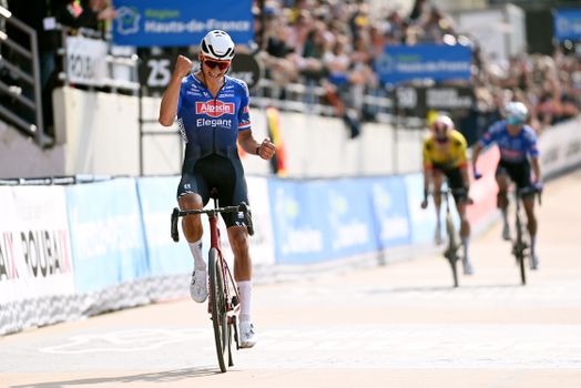 TV-gids: op deze zender zie je Parijs-Roubaix, met topfavoriet Mathieu van der Poel