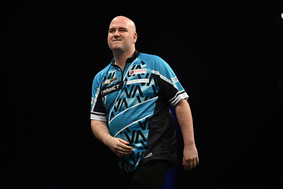 Topdarter Rob Cross naait collega met afmelding op wel heel lullig moment