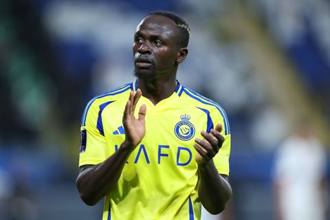 Vergeet Ferrari’s en villa’s: dit is waar Sadio Mané zijn geld aan uitgeeft