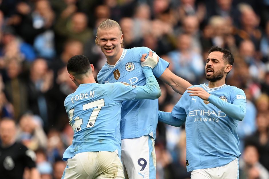 Erling Haaland maakt vier goals tegen Wolves, Arsenal verslaat Bournemouth