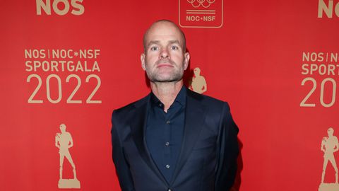 Schaatslegende Erben Wennemars laat zich sportief weer flink gelden tijdens speciale race