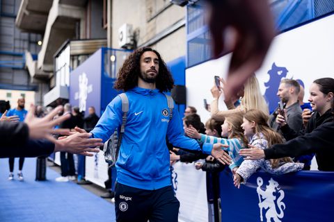 Veelbesproken voetballer geeft emotioneel interview met zijn vrouw: 'Het is hartverscheurend'