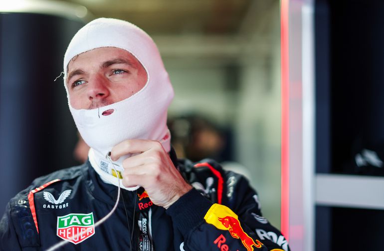 Max Verstappen lacht als boer met kiespijn na mislukte GP Miami: 'Laat maar lekker zitten'