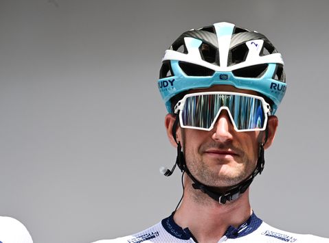 Wielerveteraan Wout Poels deelt met winst in Turkije harde tik uit aan Nederlandse ploeg