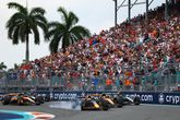 McLarens drukken Max Verstappen met de neus op de feiten in Miami, Nederlander valt buiten podium