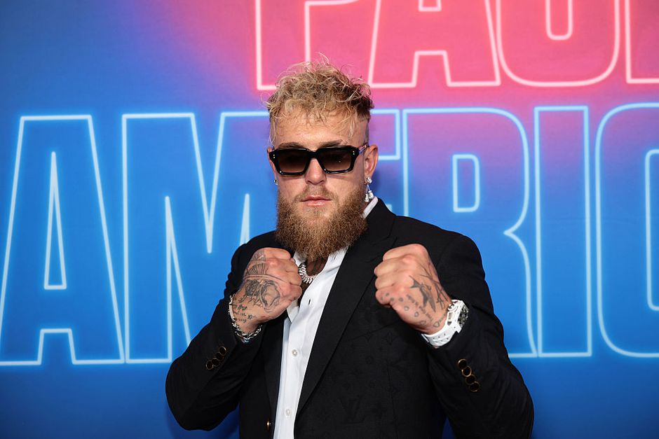 Jake Paul gaat opvallende uitdaging aan en eet 'duurste hotdog ter wereld'
