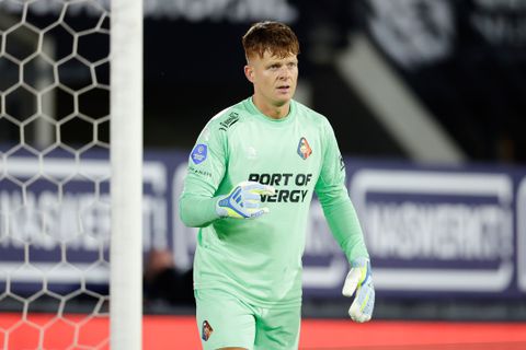 Ronald Koeman krijgt lachers op zijn hand na beelden van zijn zoon bij Telstar: 'Hij voelde zich bezwaard'