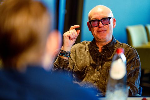 René van der Gijp (65) plotseling afwezig tijdens opname, vraagtekens rond Vandaag Inside