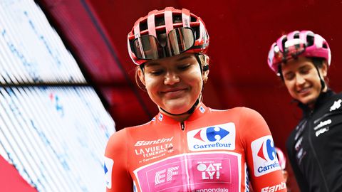 Nieuw drama na valpartij Marianne Vos: klassementsleider moet ook opgeven in Vuelta Femenina